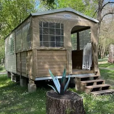 Camping en Ardeche Le Lion Bourg-Saint-Andéol Buitenkant foto