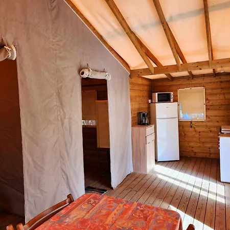 Camping en Ardeche Le Lion Bourg-Saint-Andéol Buitenkant foto